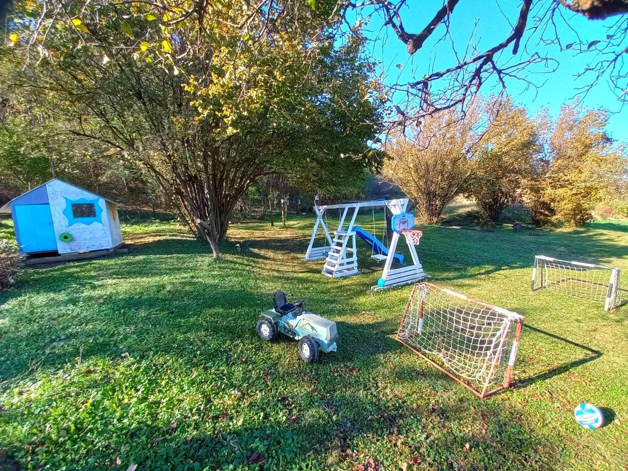Honey Hill Apartment Fruska Gora Cerevic エクステリア 写真