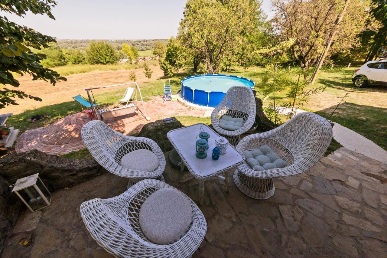 Honey Hill Apartment Fruska Gora Cerevic エクステリア 写真